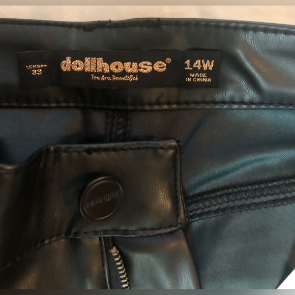 DOLLHOUSE HIGH RISE FLARE VEGAN LEATHER PANTS SIZE: 14w - Picture 10 of 10